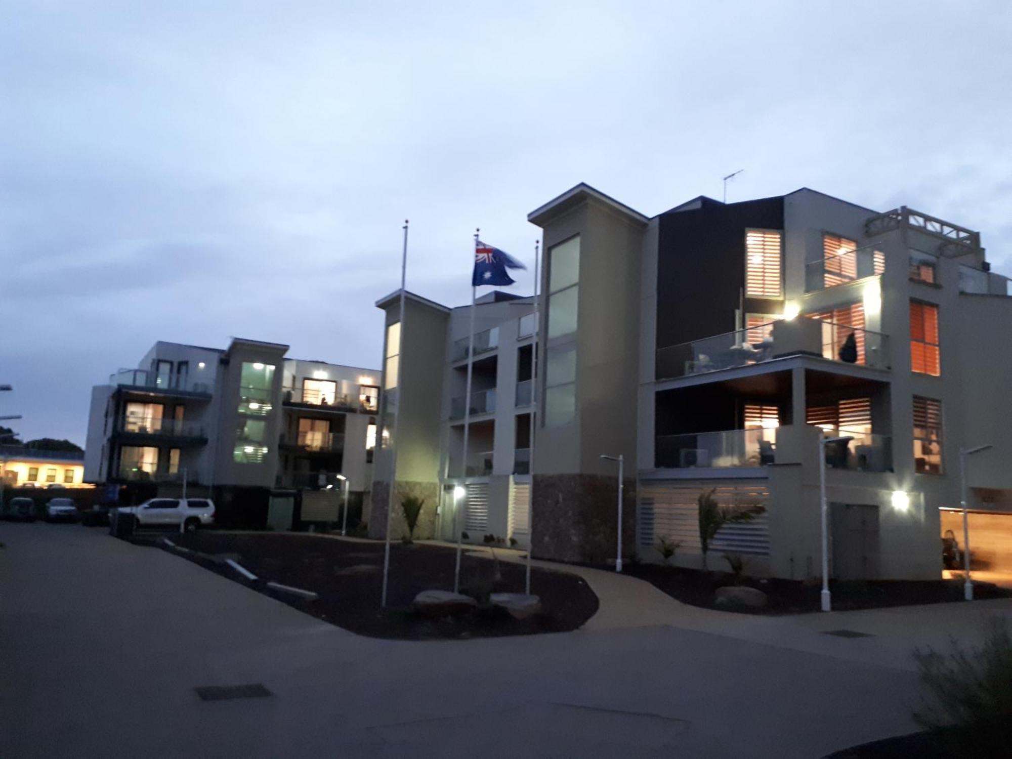 Apartments In Phillip Island Towers - Block C Cowes Exterior photo